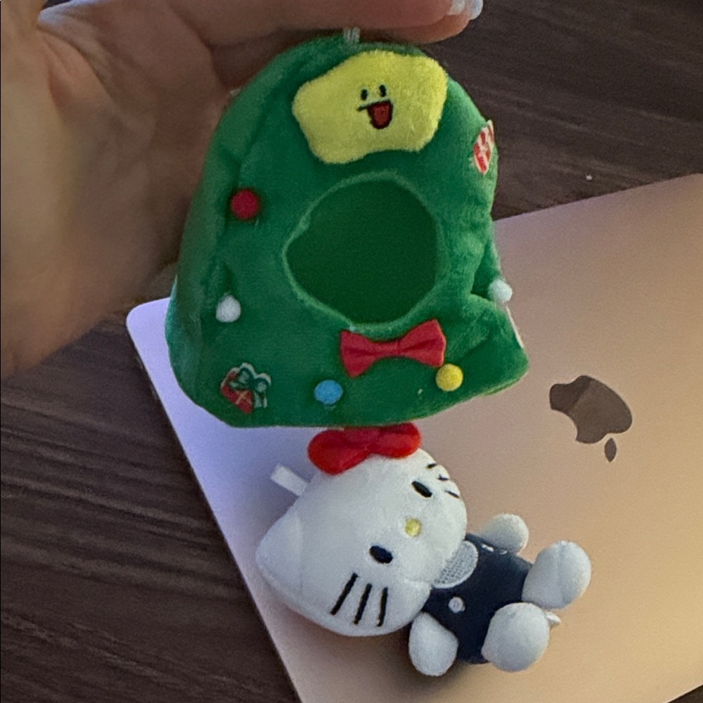 Hello Kitty Christmas Plush Keychain! Nwt - Picture 3 of 4